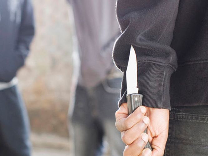 В Товузе школьник получил ножевое ранение на уроке
