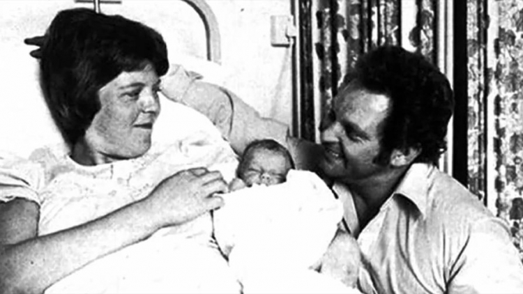 40 лет назад родился первый в мире ребенок от суррогатной матери