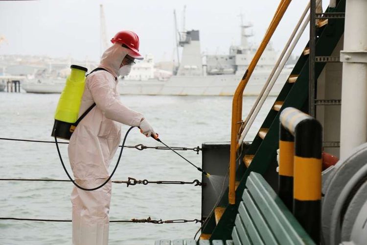 На судах Каспийского морского пароходства продолжается дезинфекция
