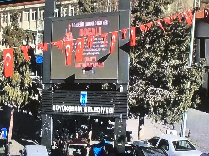 В городах Турции демонстрируются видеоролики о Ходжалинском геноциде - ФОТО