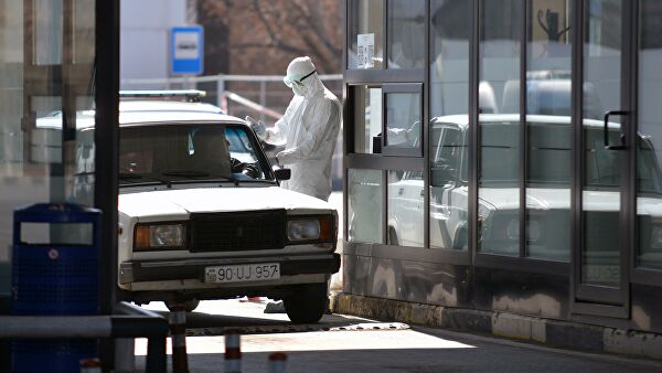 Банк Грузии закрыл филиал, сотрудница которого заболела коронавирусом