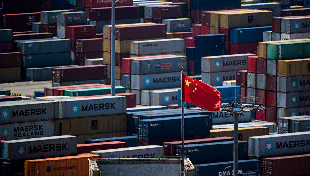 Китай объявил о временном снижении пошлин на импорт почти 900 видов товаров

