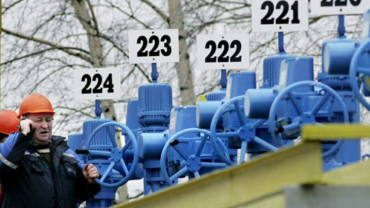 Беларусь просит Россию снизить цену на нефть на $10