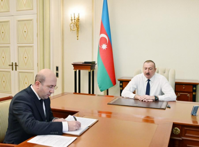 Ильхам Алиев принял новоназначенного председателя Госкомитета по архитектуре и градостроительству