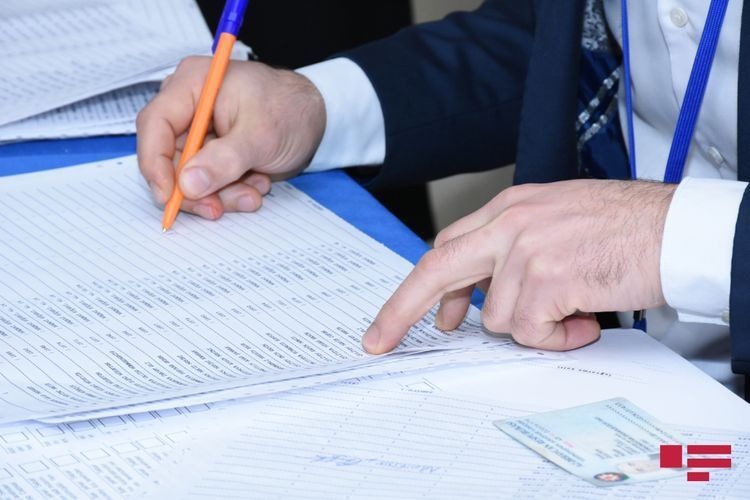 В Азербайджане истек срок регистрации кандидатов на внеочередные парламентские выборы