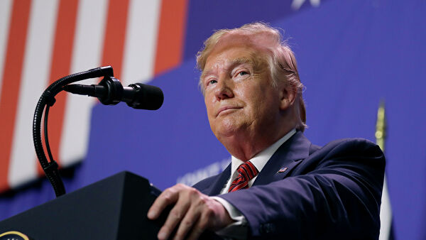 Трамп похвалил иранских протестующих, отказавшихся топтать флаг США
