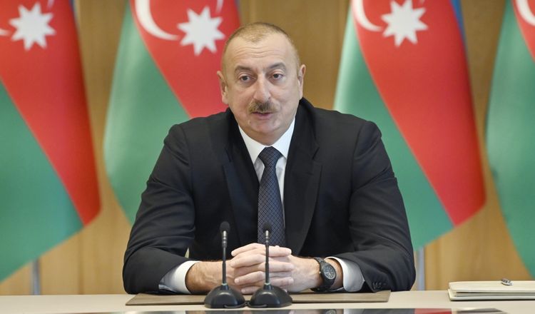 Президент: В этом году будут реализованы крупные проекты, связанные с дорогами