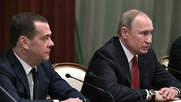 Путин назначил Медведева на должность заместителя председателя Совбеза
