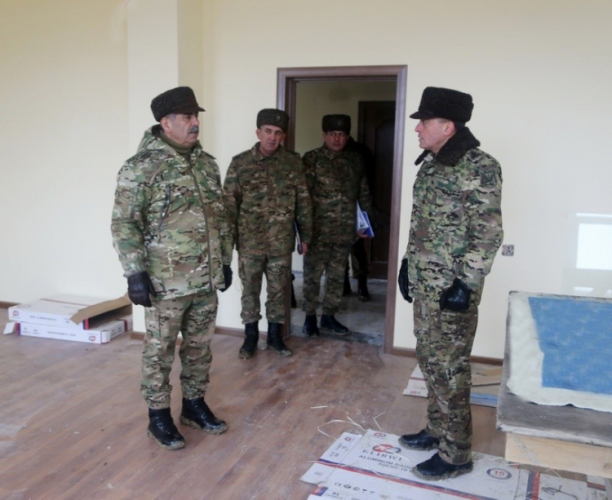 Закир Гасанов осмотрел военные объекты, на которых завершаются строительные работы
 - ФОТО