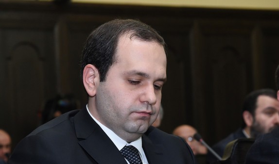 СК Армении раскрыл детали смерти экс-главы СНБ Кутояна
