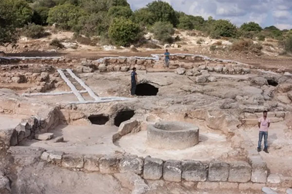 Археологи нашли библейский храм, где был помещен Ковчег завета - ФОТО