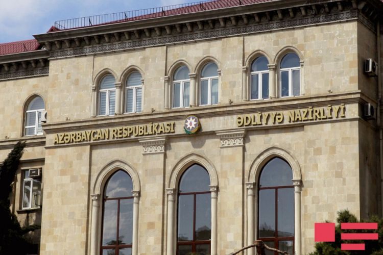 В Азербайджане подали в суд на должностных лиц ряда муниципалитетов