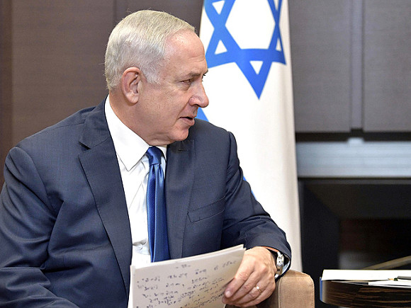 Нетаньяху предъявили обвинения по трем делам
