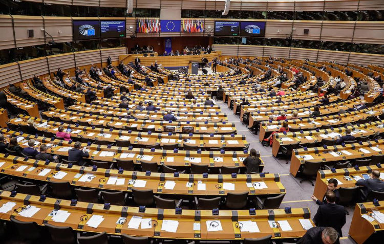 Европарламент одобрил соглашение о выходе Великобритании из состава ЕС