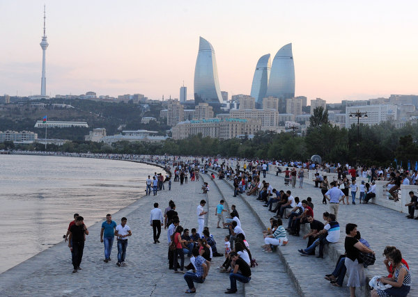 В Азербайджане усилят профилактические меры в местах массового скопления людей