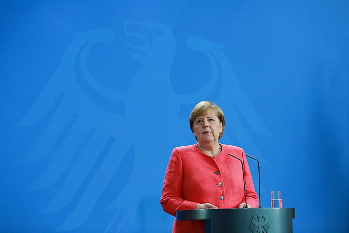 Меркель заявила о необходимости завершения "Северного потока 2" вопреки санкциям США
