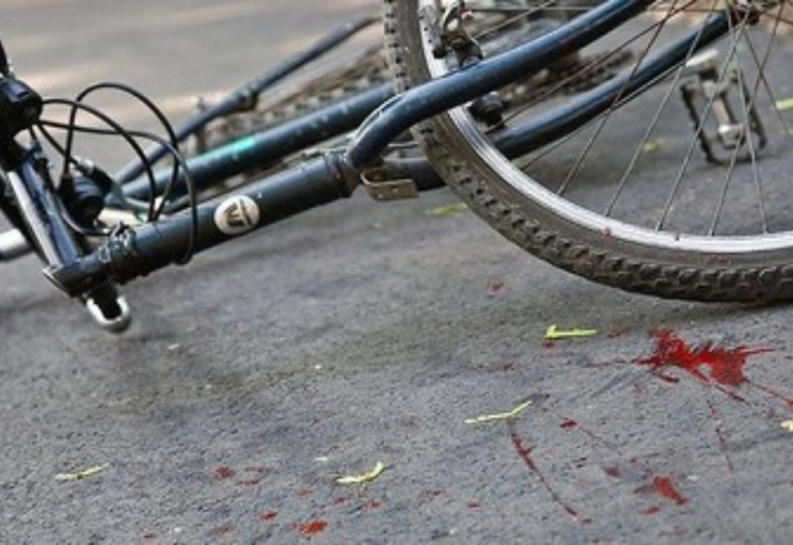 В Баку автомобиль насмерть сбил велосипедиста
