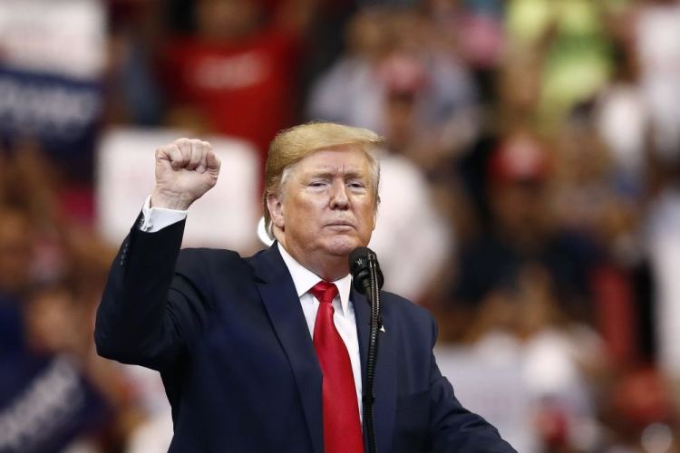 Президент Ильхам Алиев поздравил Дональда Трампа