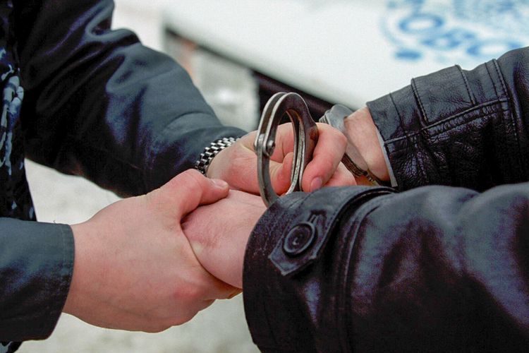В Баку задержан мужчина, проявивший неуважение к военнослужащему - ВИДЕО