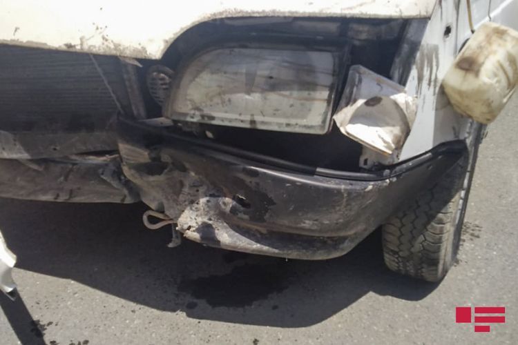 Тяжелое ДТП в Азербайджане: погиб водитель - ФОТО