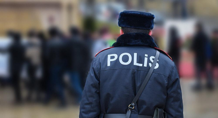 В Азербайджане от COVID-19 скончались два офицера полиции