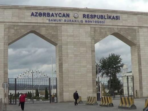 Еще 250 азербайджанцев вернулись на родину через границу с РФ
