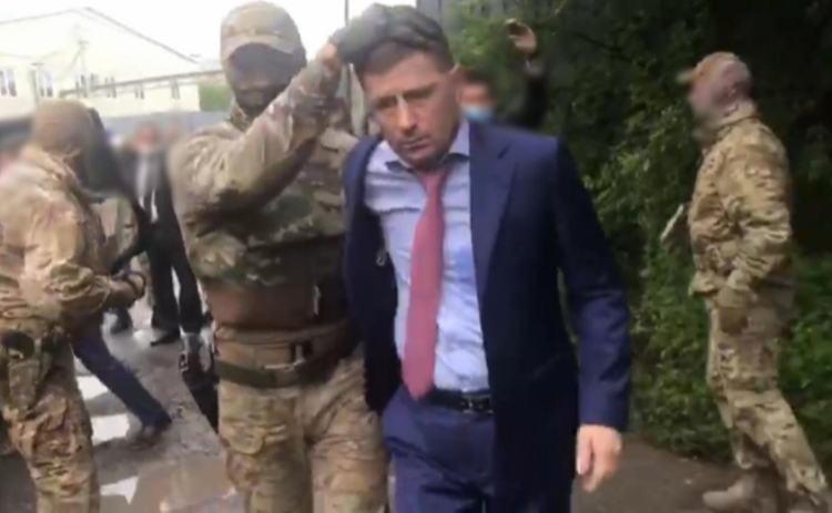 Губернатор Хабаровского края РФ задержан за серию заказных убийств - ВИДЕО