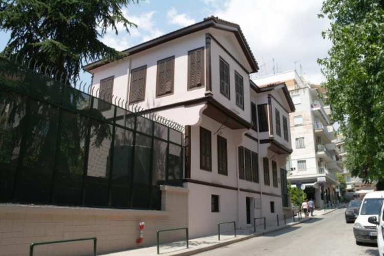 В Греции предлагают сделать в доме Ататюрка в Салониках "музей геноцида"
