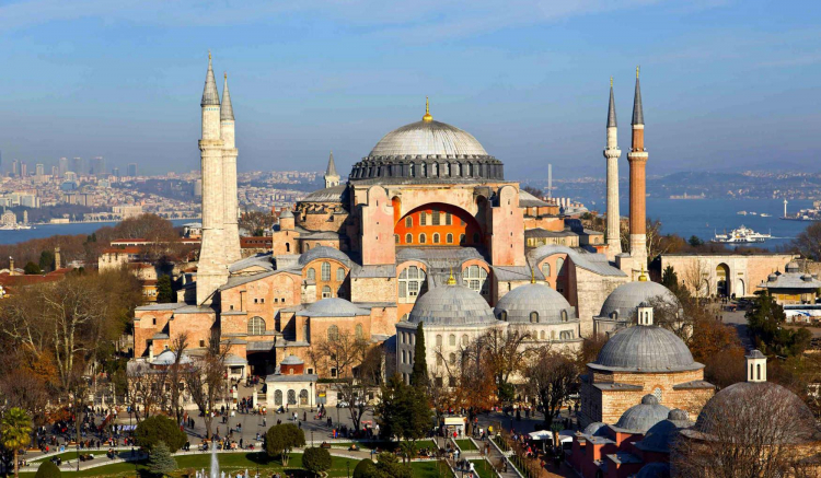ЮНЕСКО призвала Турцию не менять статус собора Айя-София
