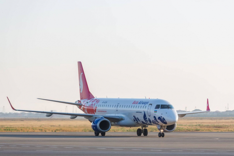 AZAL осуществил чартерный рейс из Будапешта в Баку - ФОТО