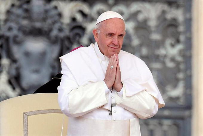 Папа Франциск призвал Армению и Азербайджан к диалогу
