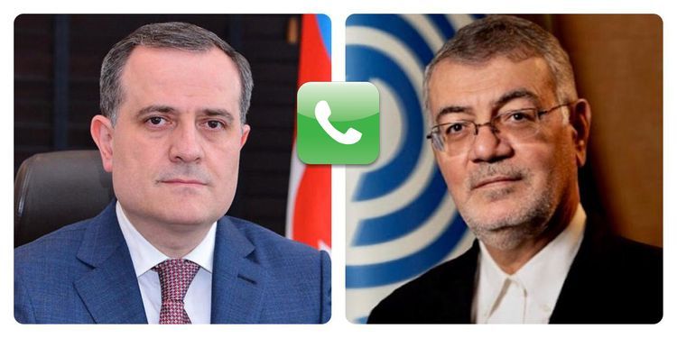 Глава МИД Азербайджана провел телефонный разговор с генсеком ОЭС