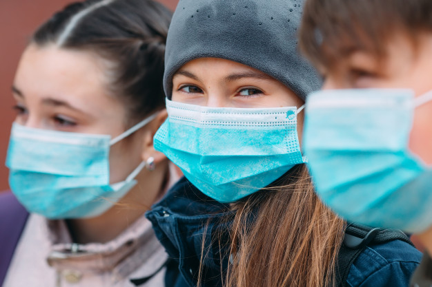 Должны ли дети носить маски, есть ли риск заражения коронавирусом? – ВСЕ ОТВЕТЫ ОТ МИНЗДРАВА АЗЕРБАЙДЖАНА