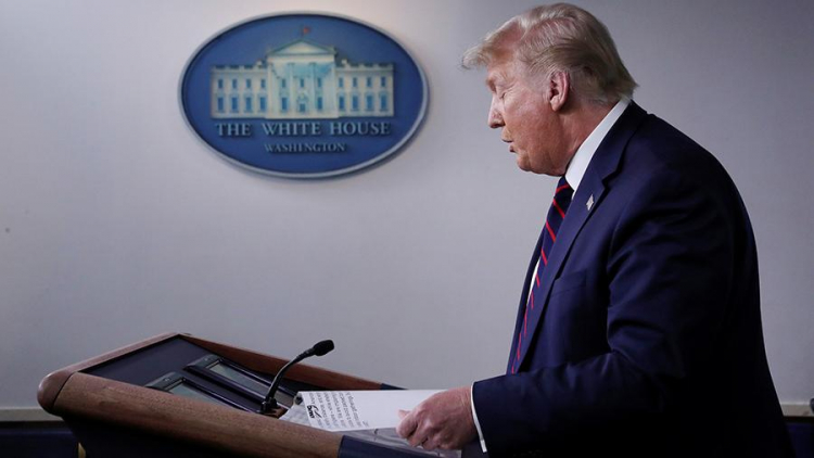 В Конгрессе осудили Трампа за усугубление ситуации с пандемией