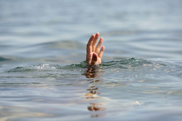 В Сумгайыте в море утонул 18-летний парень
