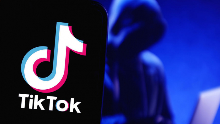 Глава TikTok обвинил Facebook в стремлении вытеснить китайскую соцсеть из США
