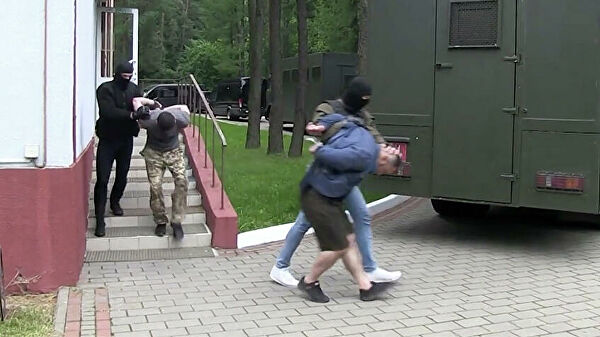 СК Белоруссии раскрыл подробности обвинений в адрес задержанных россиян
