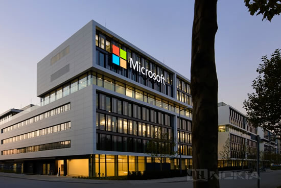 Microsoft уволит журналистов и заменит их искусственным интеллектом


