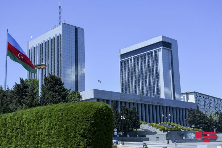 Обнародована повестка внеочередного заседания Милли Меджлиса