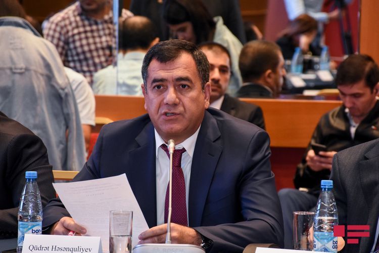 Депутат парламента Азербайджана предложил транслировать заседания в прямом эфире
