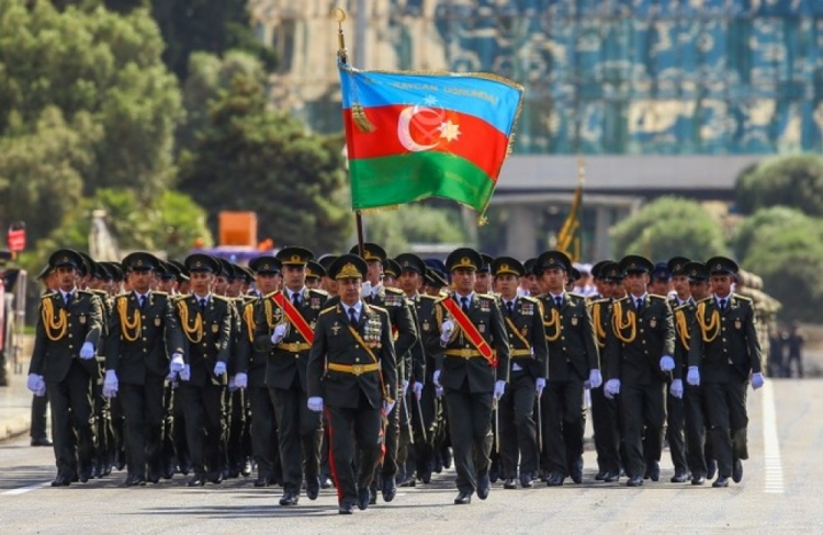 Азербайджанские военнослужащие примут участие в параде Победы в Москве
