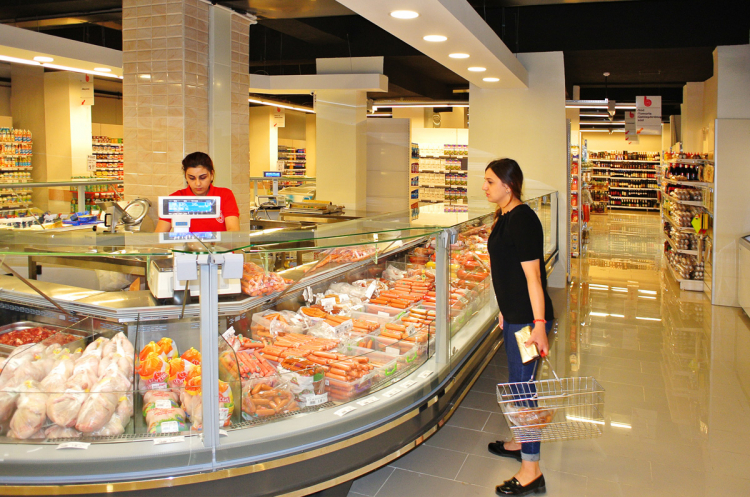 С 6 по 8 июня в Баку и ряде городах Азербайджана будут закрыты все продовольственные магазины и аптеки