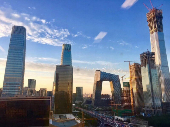 Жителям Пекина раздадут $1,7 млрд на шоппинг
