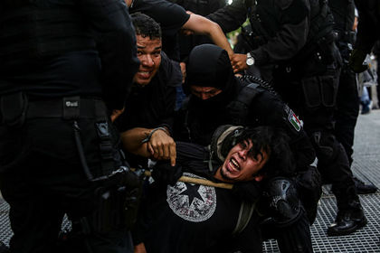В Мексике начались массовые протесты из-за смерти задержанного полицией
