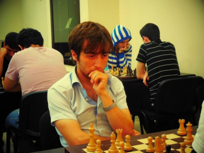 Азербайджанский шахматист участвует в очередном онлайн-турнире
