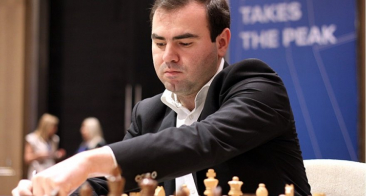 Азербайджанский шахматист лидирует на турнире «Звезды Шарджи»