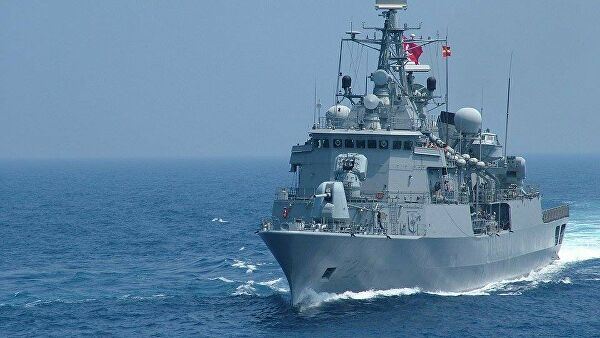 Турция провела крупные военные учения в Средиземном море