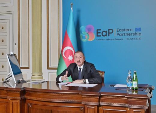 Пашиняну стоит прислушаться к совету президента Азербайджана, чтобы не выглядеть идиотом – ДУМАЙ, ПОТОМ ГОВОРИ!
