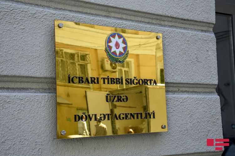 Участвующим в борьбе с коронавирусом сотрудникам медучреждений Азербайджана выплачены 13,7 млн манатов