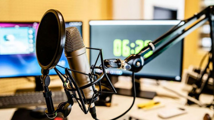 НСТР: В этом году в Азербайджане ожидается спад рынка теле-радиорекламы до 30%
